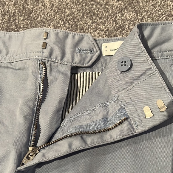 Gap shorts with side green and blue stitching - Picture 6 of 6